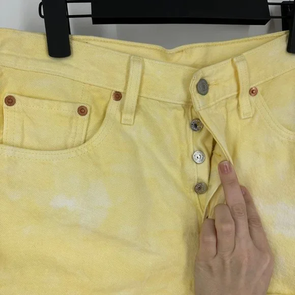 Levi's Women’s 501 Original High-Rise Jean Denim Shorts Yellow Tie-Dye Size 29 - Picture 6 of 12